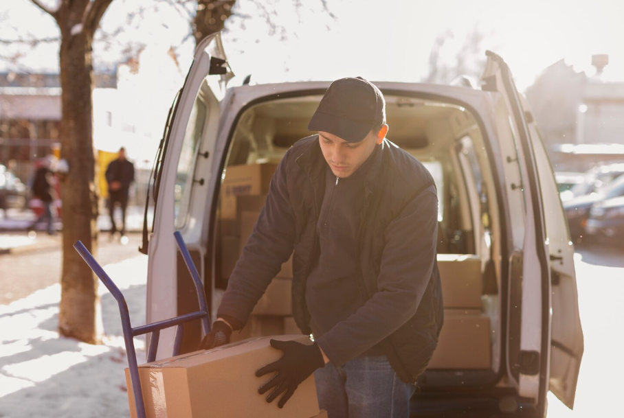 Man and Van vs Removal Company in London